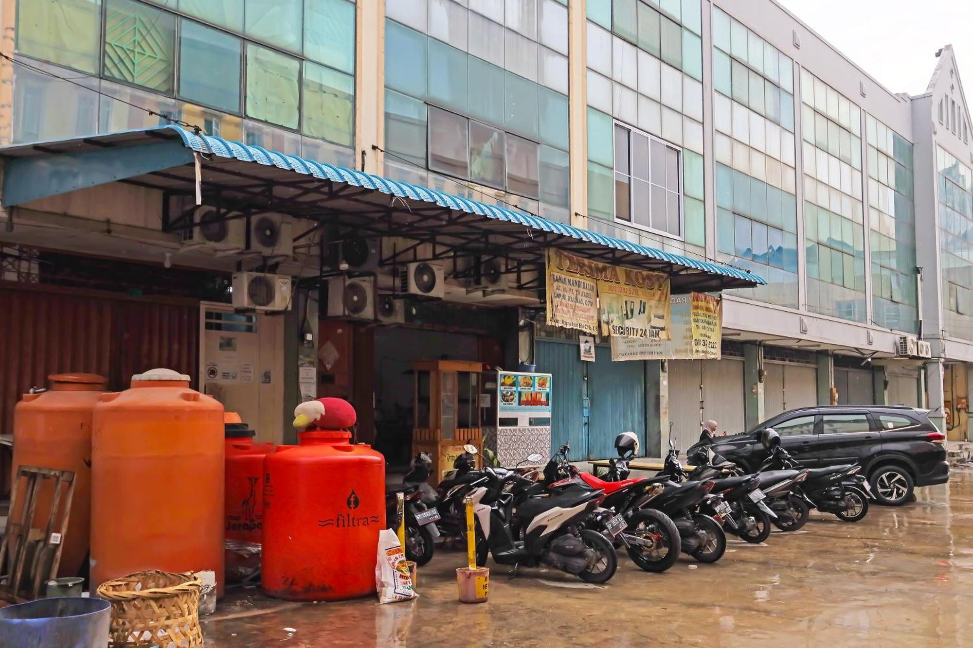 Oyo 92451 Hasan House Syariah 2Nearvihara Budhi Bhakti นาโกยา ภายนอก รูปภาพ
